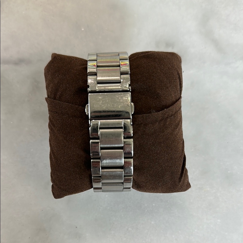 Michael Kors Silver Chronograph Watch with Crystal Details - Picture 3 of 10